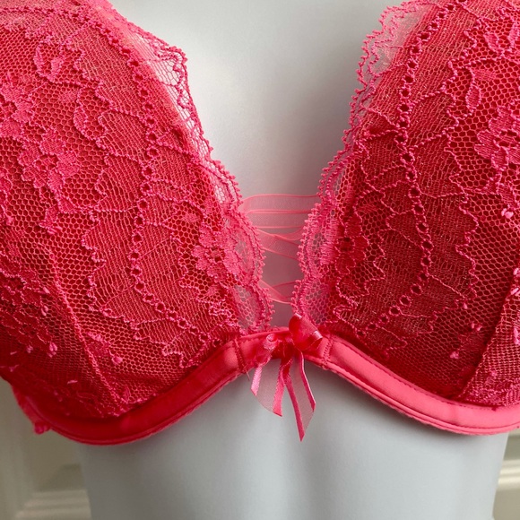 Victoria Secret Push Up Bra, 34DD - Picture 2 of 5
